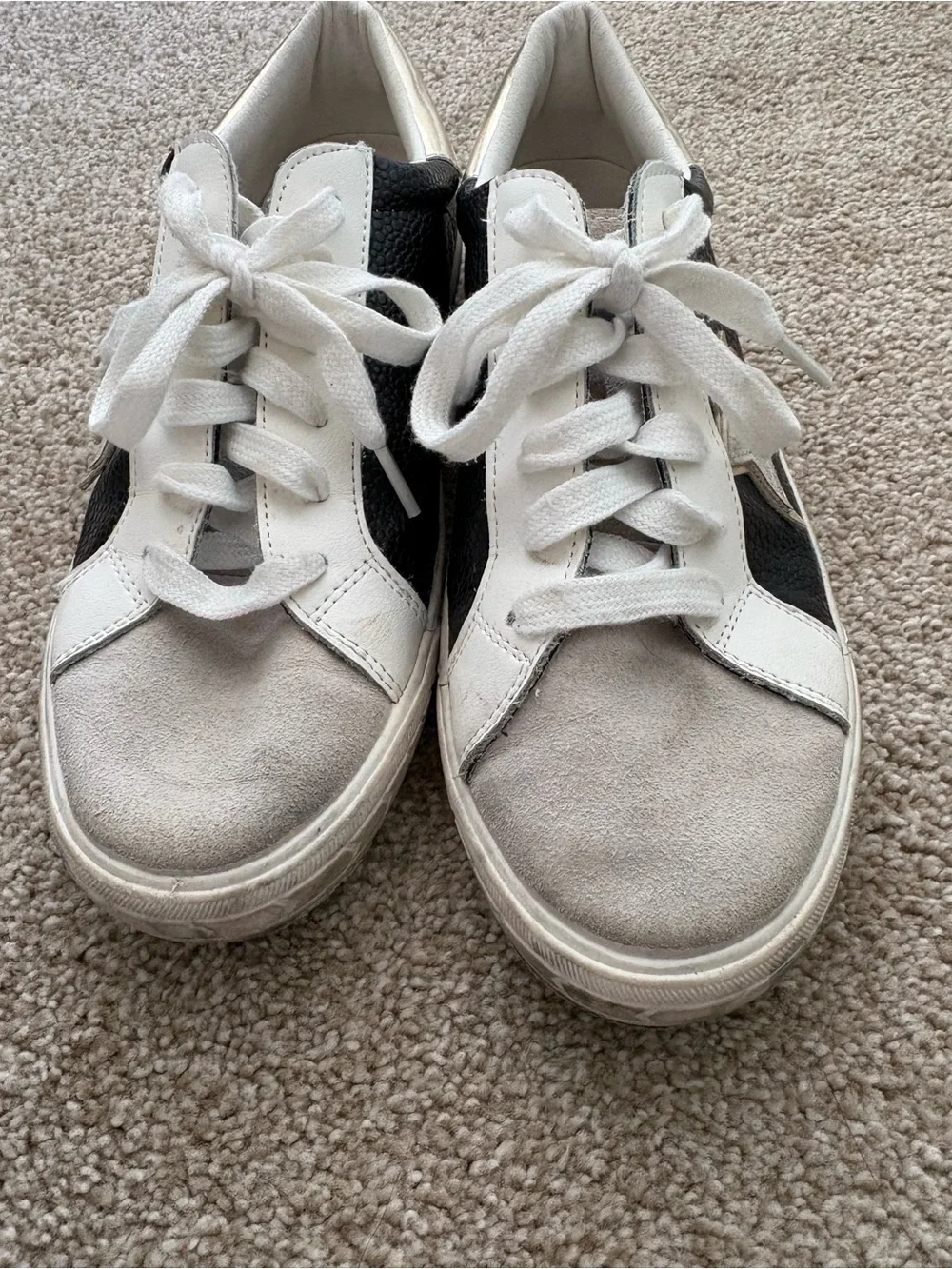 Vintage Havana Low Top Lace Up Star Sneakers Size 7 White Black Gold Grunge